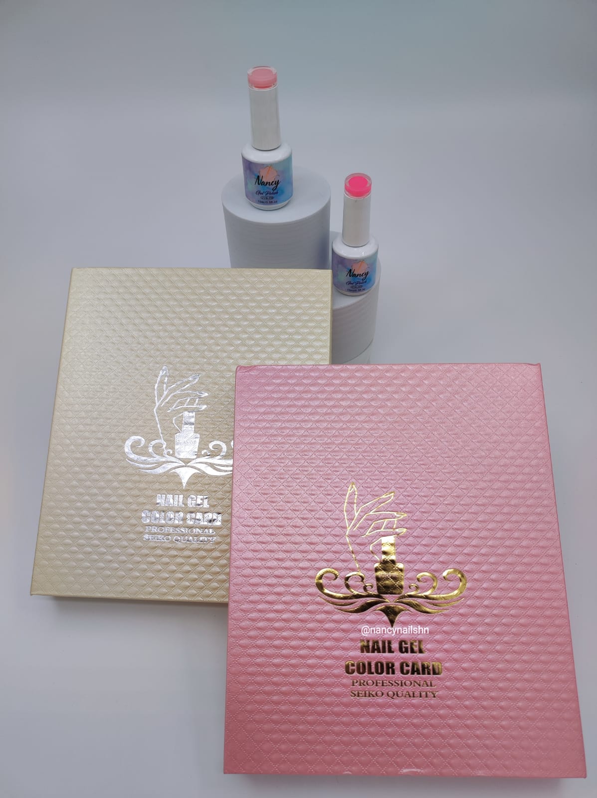 Álbum, libro o mostrario para geles