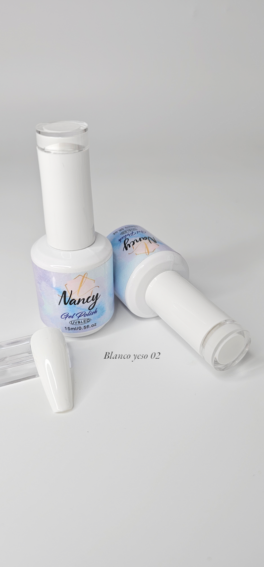 Esmaltes en gel color blanco yeso 02 Nancy